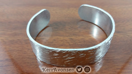 bracelet_aluminium_cuff_hammered-20170530_193210.jpg