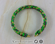 bracelet_green_brown_wire_core-20180510_124150.jpg