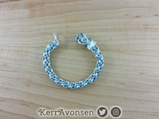 bracelet_grey_white_wire_core-20181030_183617.jpg