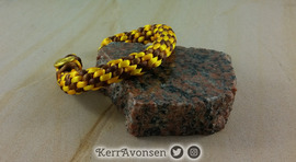 bracelet_yellow_brown_wire_core-20180510_130858.jpg
