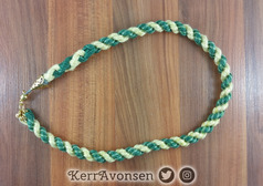 necklace_green_yellow-20230704_173026.jpg