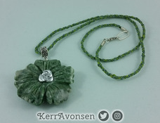 necklace_Greenflower-20170501_140947.jpg