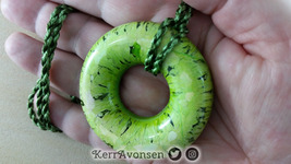 necklace_donut_green-20190325_121714.jpg