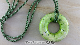 necklace_donut_green-20190325_121728.jpg