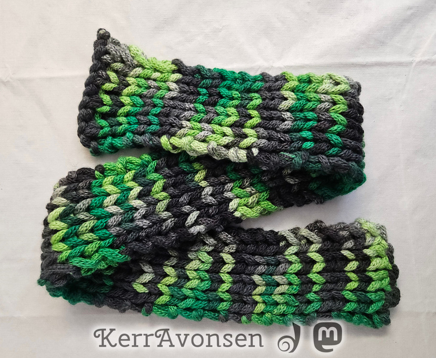 hulk_scarf-20250717_110743.jpg