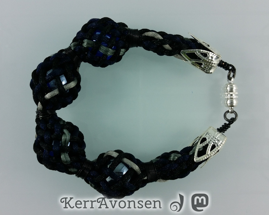 bracelet_four_ball-20180425_152916.jpg