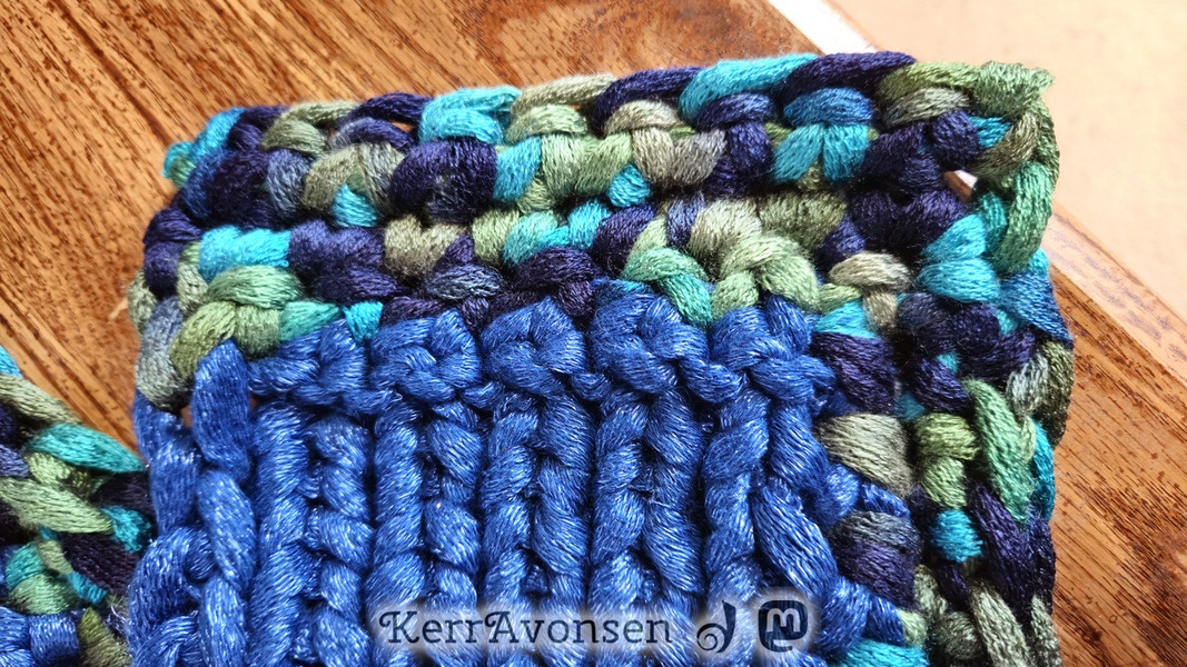 bluegreen_scarf-20240414_151601.jpg