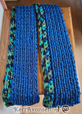 bluegreen_scarf-20240414_151313.jpg